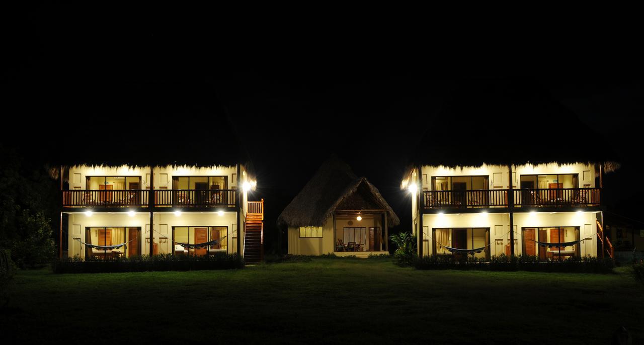 Las Palmeras Beach Hotel Aposentillo エクステリア 写真